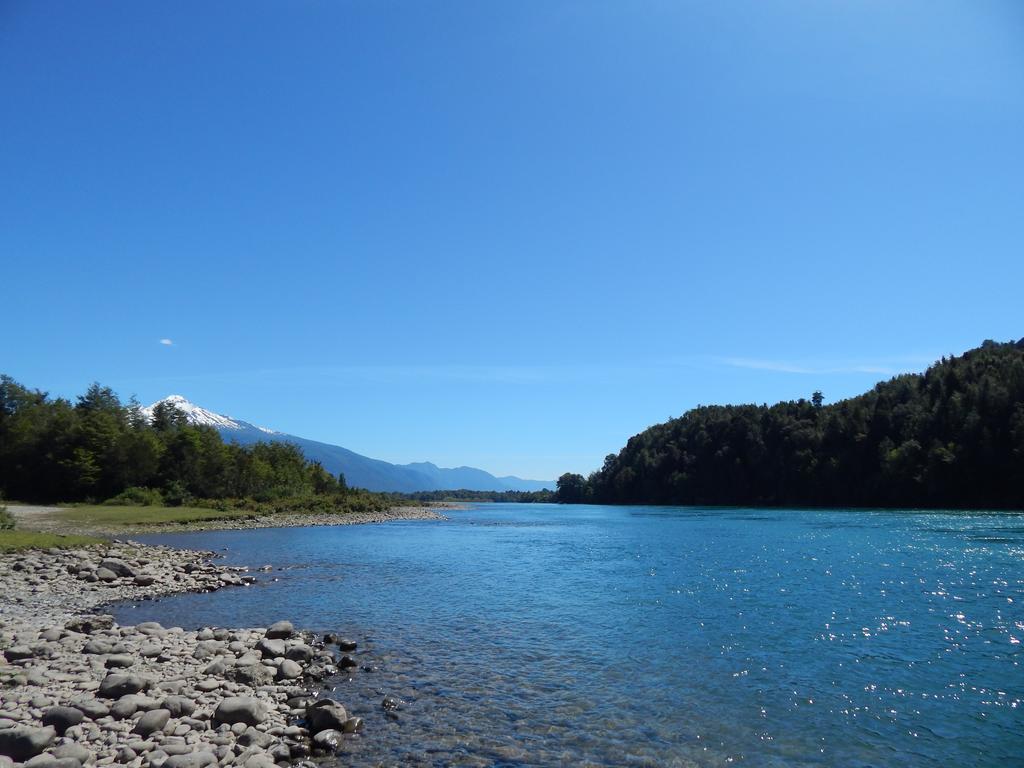 Cabanas Nutrias Patagonicas Puelo River Bagian luar foto