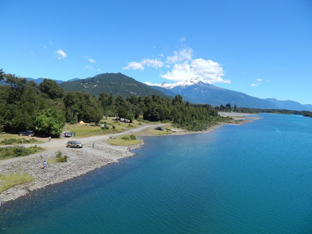 Cabanas Nutrias Patagonicas Puelo River Bagian luar foto